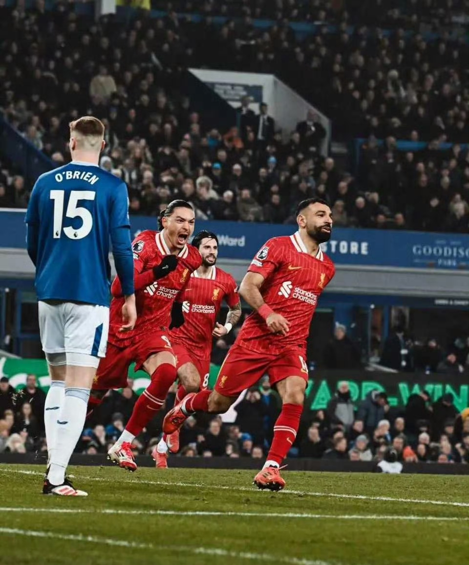 九游体育-包含赛地聚焦：英超国际比赛日热度飙升，犹他爵士手感冰凉，球迷炸锅，控场能力受关注的词条