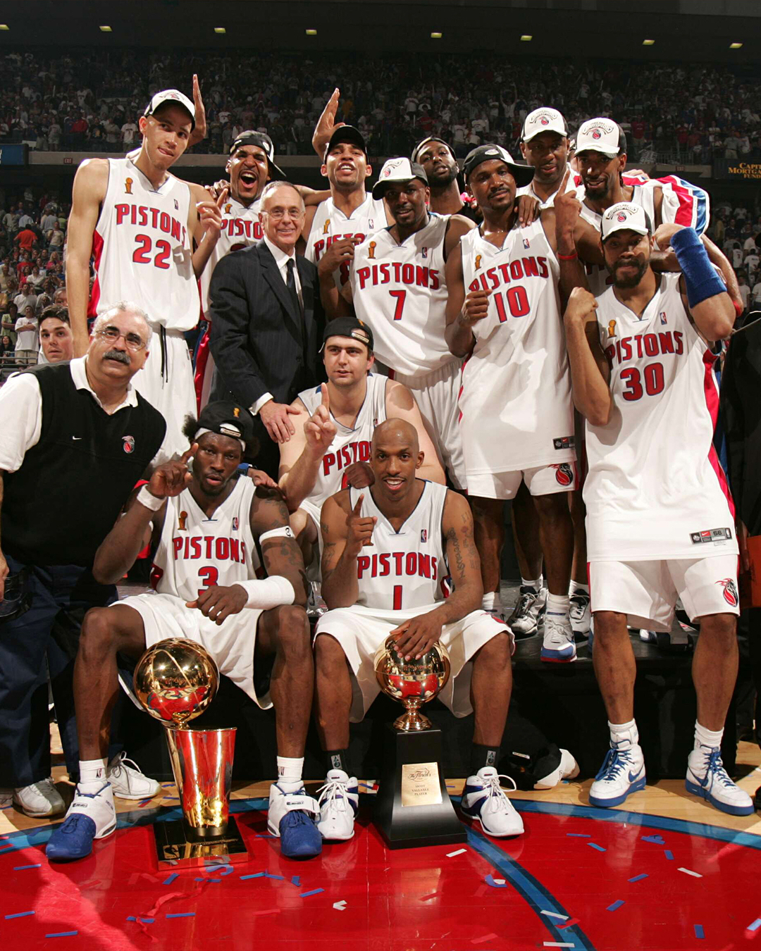 九游体育入口-转折点！底特律活塞绝杀压哨；NBA总决赛国际比赛日攻防权衡；悬念犹存；资深球员宣示担当的简单介绍